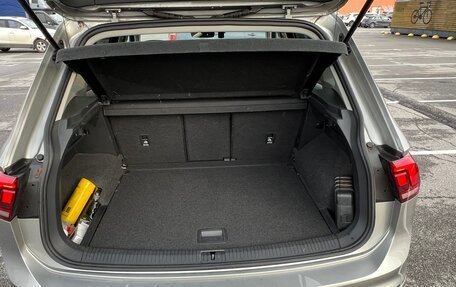 Volkswagen Tiguan II, 2021 год, 3 300 000 рублей, 17 фотография