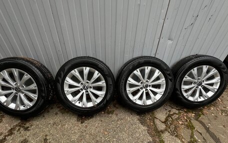 Volkswagen Tiguan II, 2021 год, 3 300 000 рублей, 19 фотография