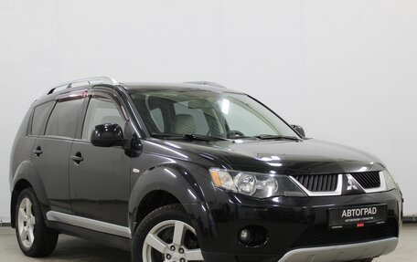 Mitsubishi Outlander III рестайлинг 3, 2007 год, 970 000 рублей, 3 фотография