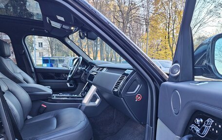 Land Rover Range Rover IV рестайлинг, 2018 год, 6 955 000 рублей, 30 фотография