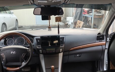 Hyundai Sonata VI, 2008 год, 770 000 рублей, 10 фотография