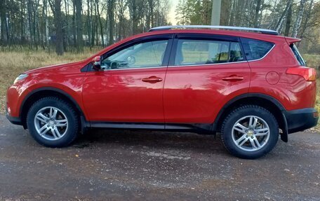 Toyota RAV4, 2014 год, 1 880 000 рублей, 12 фотография