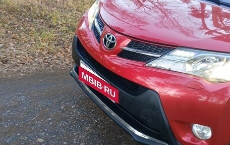 Toyota RAV4, 2014 год, 1 880 000 рублей, 13 фотография