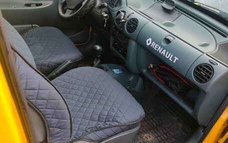 Renault Kangoo II рестайлинг, 2000 год, 325 000 рублей, 5 фотография