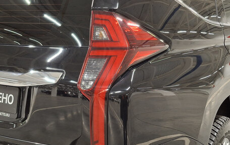 Mitsubishi Pajero Sport III рестайлинг, 2022 год, 4 050 000 рублей, 9 фотография