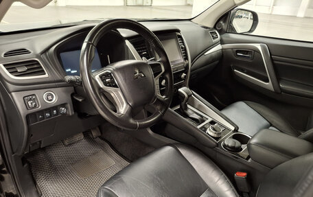 Mitsubishi Pajero Sport III рестайлинг, 2022 год, 4 050 000 рублей, 16 фотография