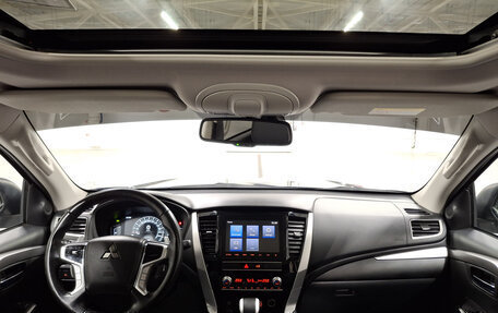 Mitsubishi Pajero Sport III рестайлинг, 2022 год, 4 050 000 рублей, 14 фотография