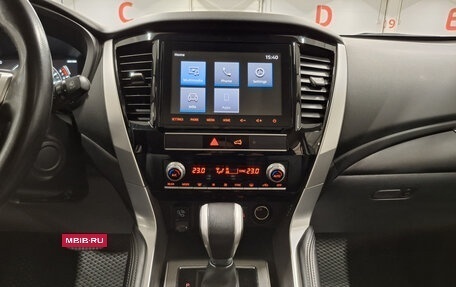 Mitsubishi Pajero Sport III рестайлинг, 2022 год, 4 050 000 рублей, 15 фотография