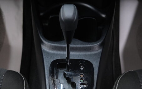 Toyota Vitz, 2019 год, 1 339 000 рублей, 15 фотография