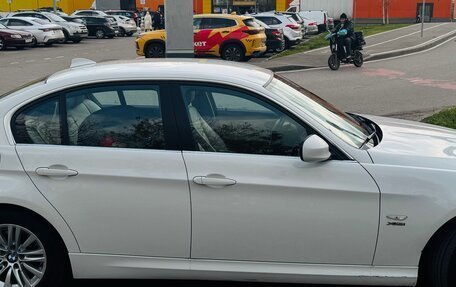 BMW 3 серия, 2011 год, 1 500 000 рублей, 3 фотография