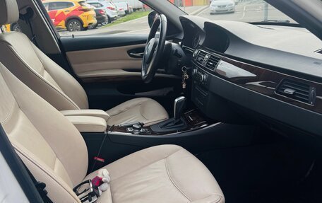 BMW 3 серия, 2011 год, 1 500 000 рублей, 11 фотография