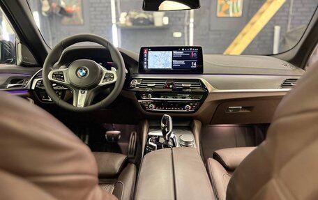 BMW 5 серия, 2021 год, 5 100 000 рублей, 23 фотография