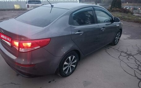 KIA Rio III рестайлинг, 2016 год, 880 000 рублей, 3 фотография