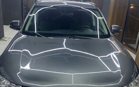 Mitsubishi Outlander III рестайлинг 3, 2013 год, 1 050 000 рублей, 6 фотография