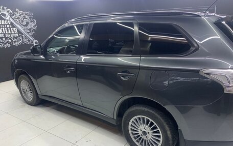 Mitsubishi Outlander III рестайлинг 3, 2013 год, 1 050 000 рублей, 5 фотография