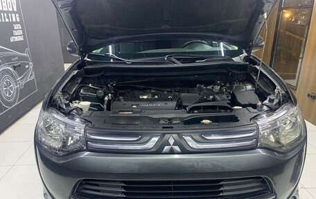 Mitsubishi Outlander III рестайлинг 3, 2013 год, 1 050 000 рублей, 8 фотография