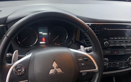 Mitsubishi Outlander III рестайлинг 3, 2013 год, 1 050 000 рублей, 11 фотография