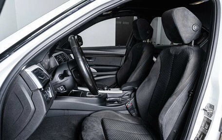 BMW 3 серия, 2018 год, 2 600 000 рублей, 4 фотография