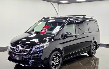 Mercedes-Benz V-Класс, 2019 год, 9 990 000 рублей, 1 фотография