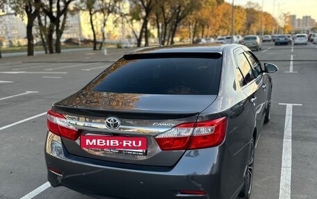 Toyota Camry, 2013 год, 1 600 000 рублей, 4 фотография