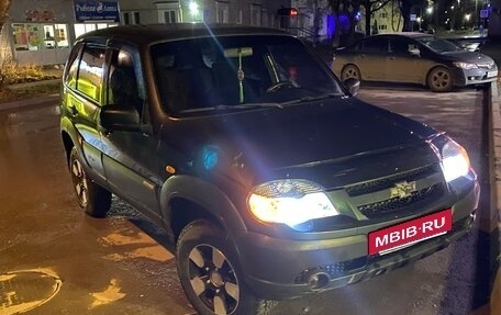 Chevrolet Niva I рестайлинг, 2012 год, 450 000 рублей, 3 фотография
