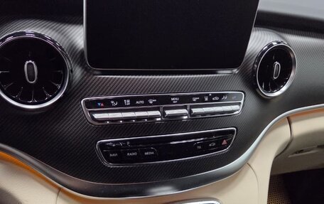 Mercedes-Benz V-Класс, 2019 год, 9 990 000 рублей, 21 фотография