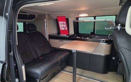 Mercedes-Benz V-Класс, 2019 год, 9 990 000 рублей, 15 фотография