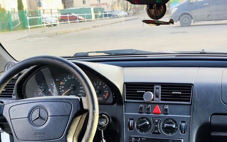 Mercedes-Benz C-Класс, 1996 год, 350 000 рублей, 6 фотография