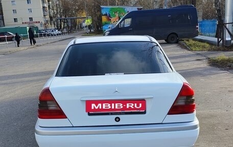 Mercedes-Benz C-Класс, 1996 год, 350 000 рублей, 3 фотография