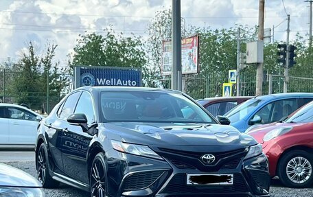 Toyota Camry, 2021 год, 3 550 000 рублей, 1 фотография