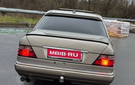 Mercedes-Benz E-Класс, 1994 год, 490 000 рублей, 10 фотография