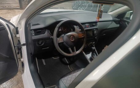 Skoda Octavia, 2015 год, 810 000 рублей, 15 фотография