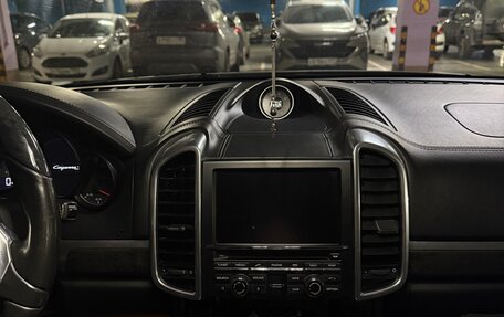 Porsche Cayenne III, 2012 год, 2 800 000 рублей, 10 фотография