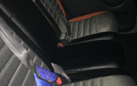 Toyota FunCargo, 2003 год, 550 000 рублей, 8 фотография