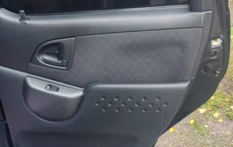 Toyota FunCargo, 2003 год, 550 000 рублей, 21 фотография