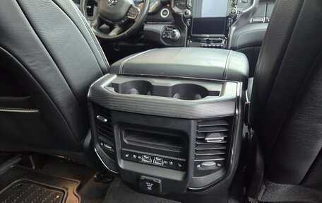 Rambler 1500, 2023 год, 7 500 000 рублей, 9 фотография