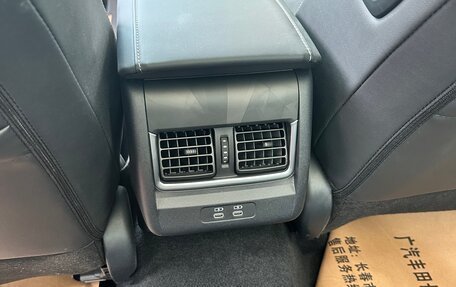 Toyota Camry, 2024 год, 4 100 000 рублей, 17 фотография