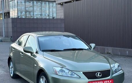 Lexus IS II рестайлинг 2, 2006 год, 930 000 рублей, 2 фотография