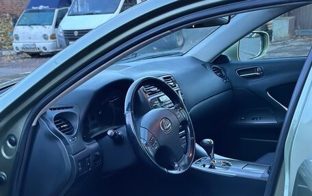 Lexus IS II рестайлинг 2, 2006 год, 930 000 рублей, 9 фотография