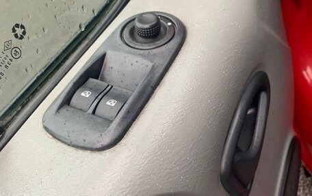 Opel Vivaro A рестайлинг, 2001 год, 600 000 рублей, 6 фотография