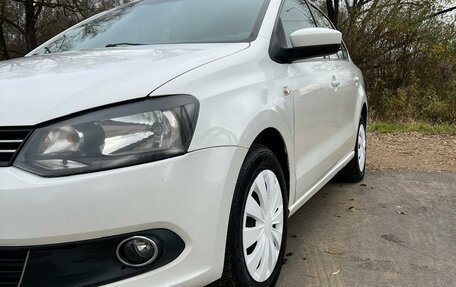 Volkswagen Polo VI (EU Market), 2011 год, 615 000 рублей, 2 фотография