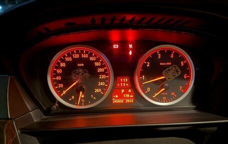 BMW 5 серия, 2004 год, 720 000 рублей, 10 фотография