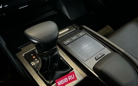 Lexus ES VII, 2018 год, 3 050 000 рублей, 16 фотография