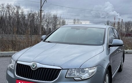 Skoda Superb III рестайлинг, 2011 год, 950 000 рублей, 2 фотография
