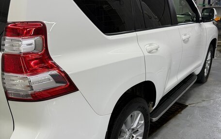 Toyota Land Cruiser Prado 150 рестайлинг 2, 2014 год, 3 200 000 рублей, 1 фотография