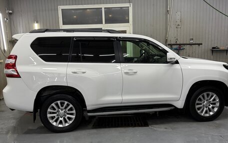 Toyota Land Cruiser Prado 150 рестайлинг 2, 2014 год, 3 200 000 рублей, 5 фотография