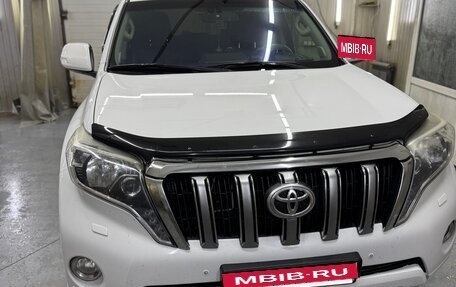 Toyota Land Cruiser Prado 150 рестайлинг 2, 2014 год, 3 200 000 рублей, 2 фотография