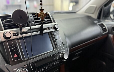 Toyota Land Cruiser Prado 150 рестайлинг 2, 2014 год, 3 200 000 рублей, 18 фотография