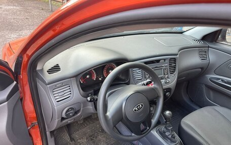 KIA Rio II, 2011 год, 745 000 рублей, 4 фотография