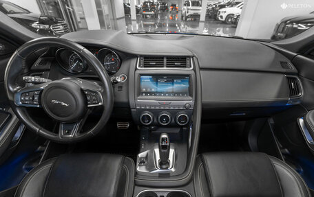 Jaguar E-Pace, 2019 год, 2 890 000 рублей, 8 фотография